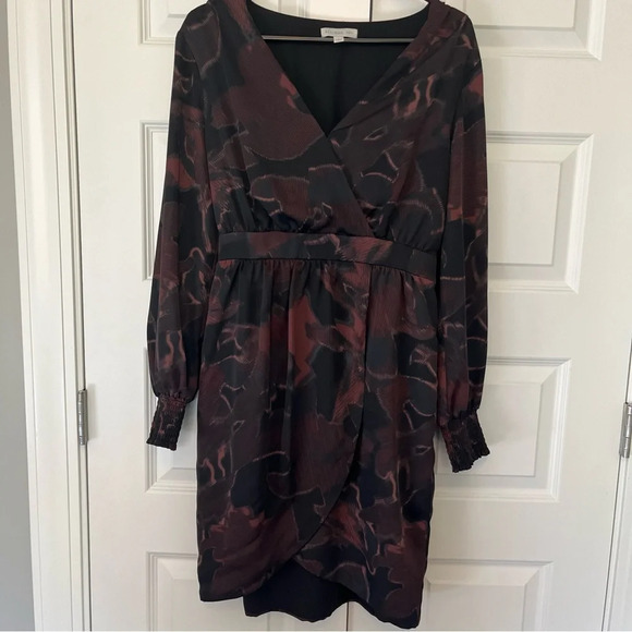 Evereve ALLISON JOY Sasha Surplice Mini Dress! L E29 - Picture 1 of 8